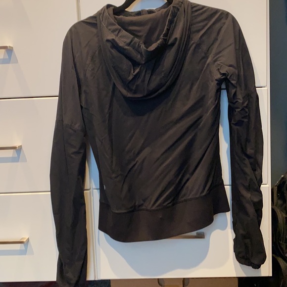 Lululemon Jacket - Picture 5 of 6